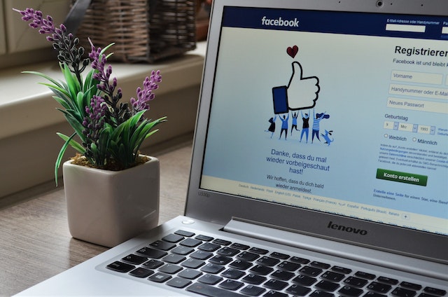 Ειδικός στη Χρήση Τεχνικών και Εργαλείων Social Media Marketing